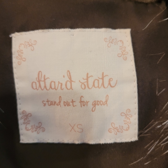 Altar'd State faux Fur Vest - Picture 5 of 5